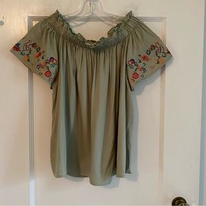 Isa and Ella Boho Peasant Sage Green Blouse - Size Large